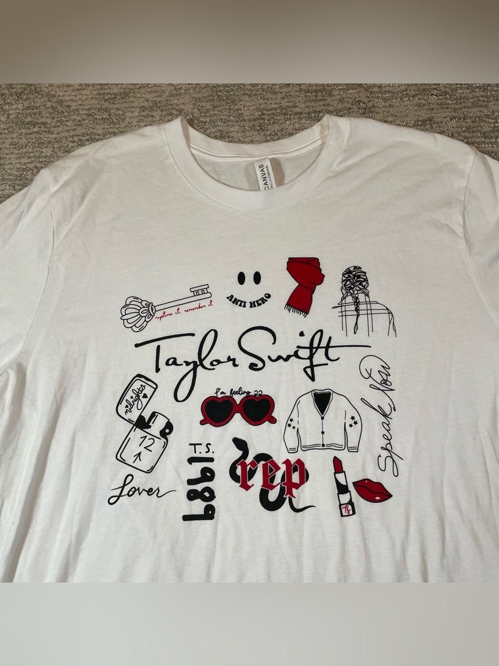 Taylor Swift White Doodle Graphic Print T-Shirt Adult XL Short Sleeve Fan Art